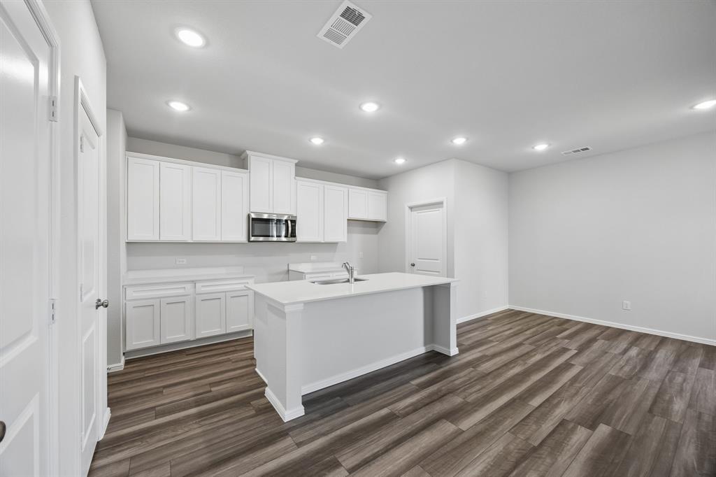 417 Magellan Road Seagoville, TX 75159 - Photo 6 of 37