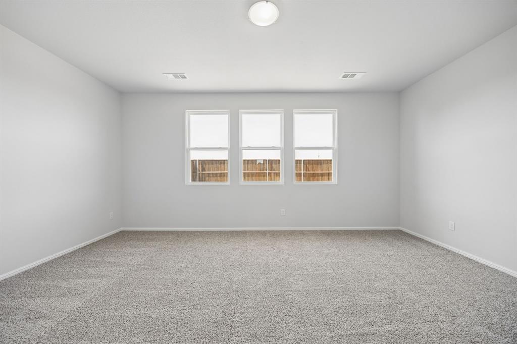 417 Magellan Road Seagoville, TX 75159 - Photo 10 of 37