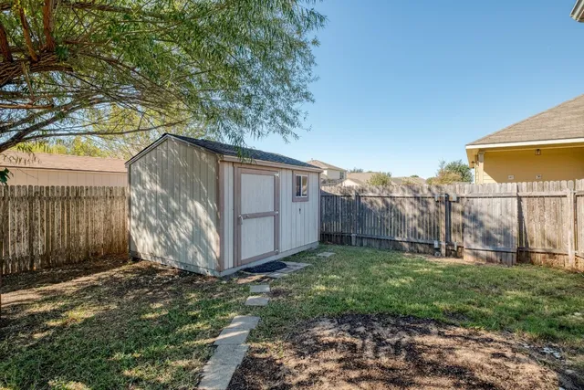 $315,000 | 229 Wells Bend, Hutto, TX 78634