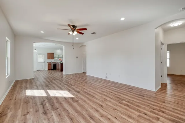 $315,000 | 229 Wells Bend, Hutto, TX 78634