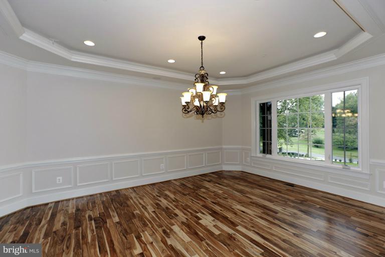 11012 Chandler Road Potomac, MD 20854 - Photo 3 of 30 Dining Room with accent ceiling lighting