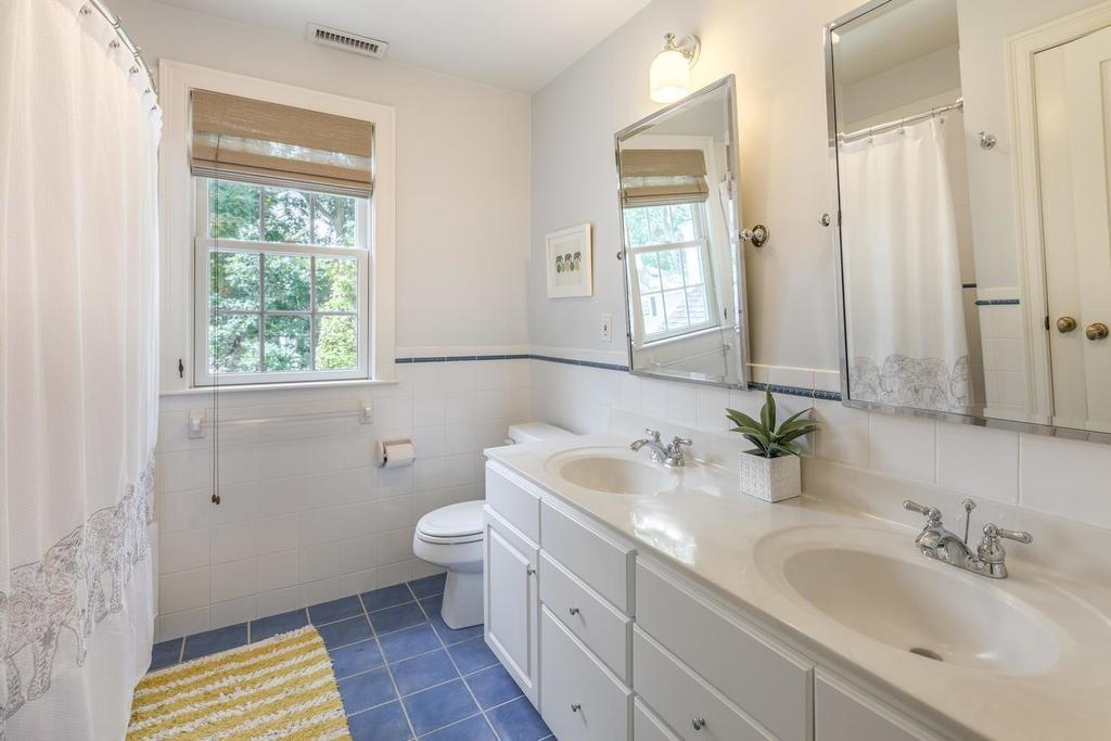 19 Rae Avenue Needham, MA 02492 - Photo 24 of 37 Gallery Image 24
