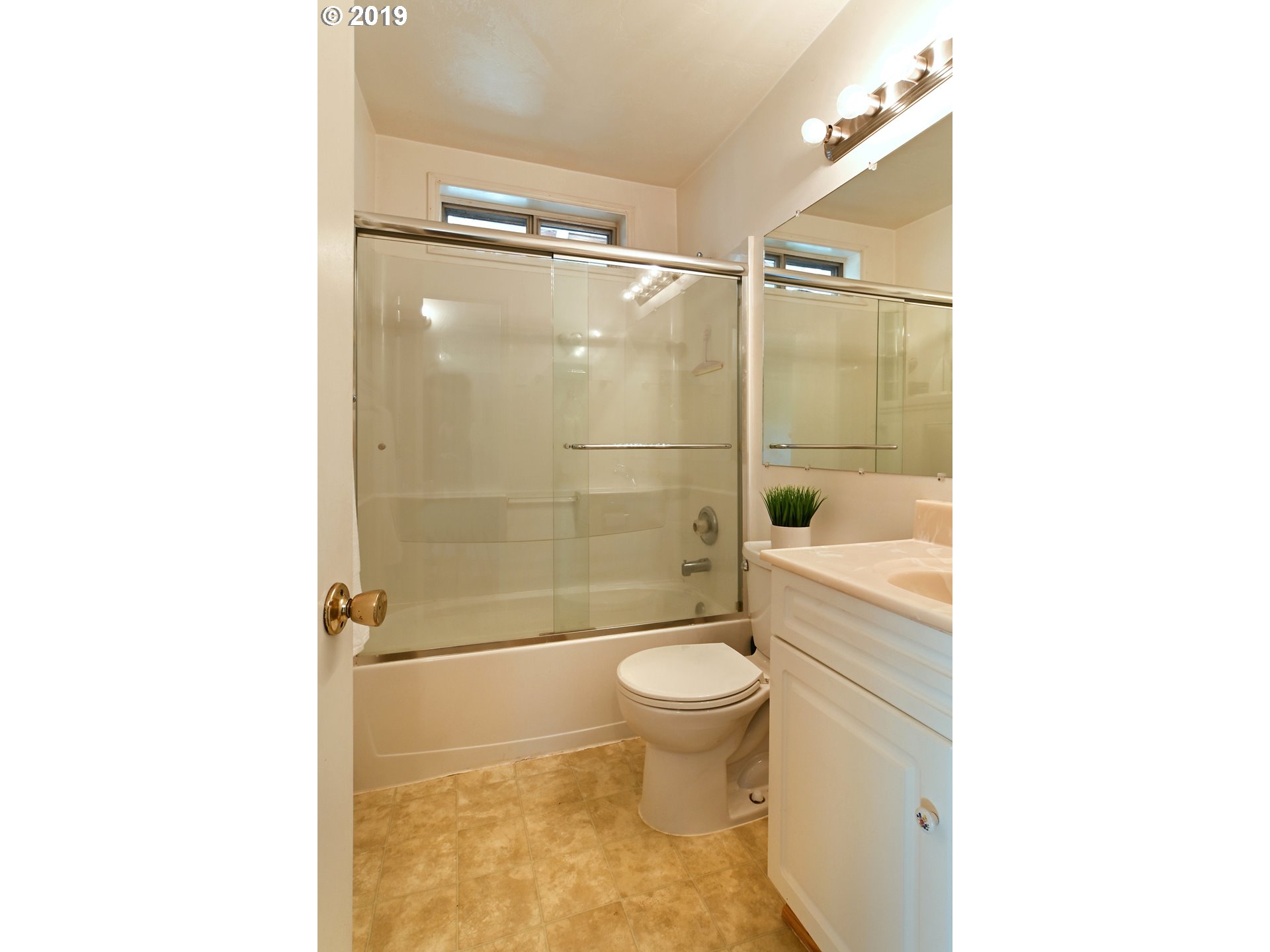 7399 Thurston Road Springfield, OR 97478 - Photo 11 of 32 Gallery Image 11