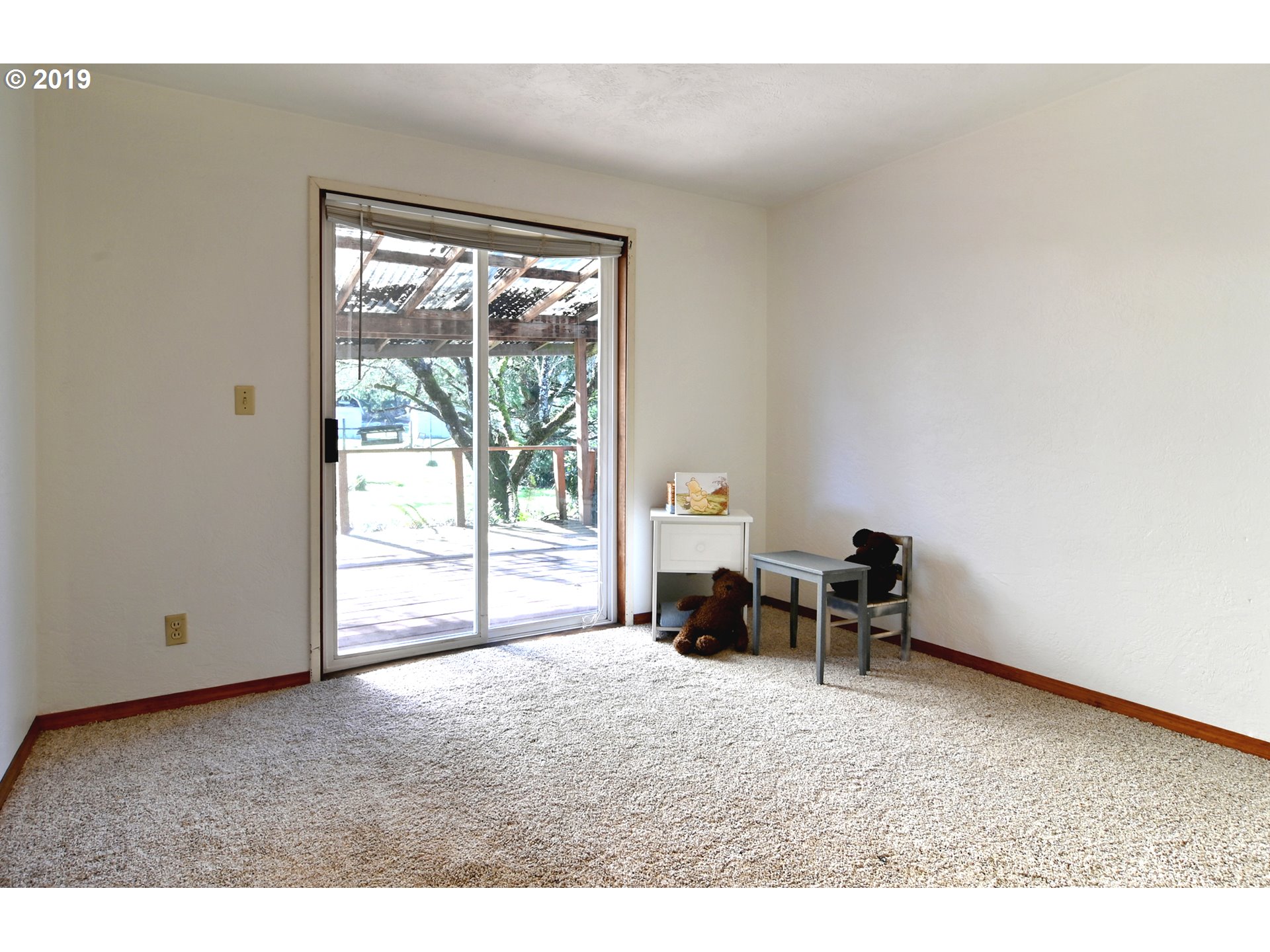 7399 Thurston Road Springfield, OR 97478 - Photo 12 of 32 Gallery Image 12