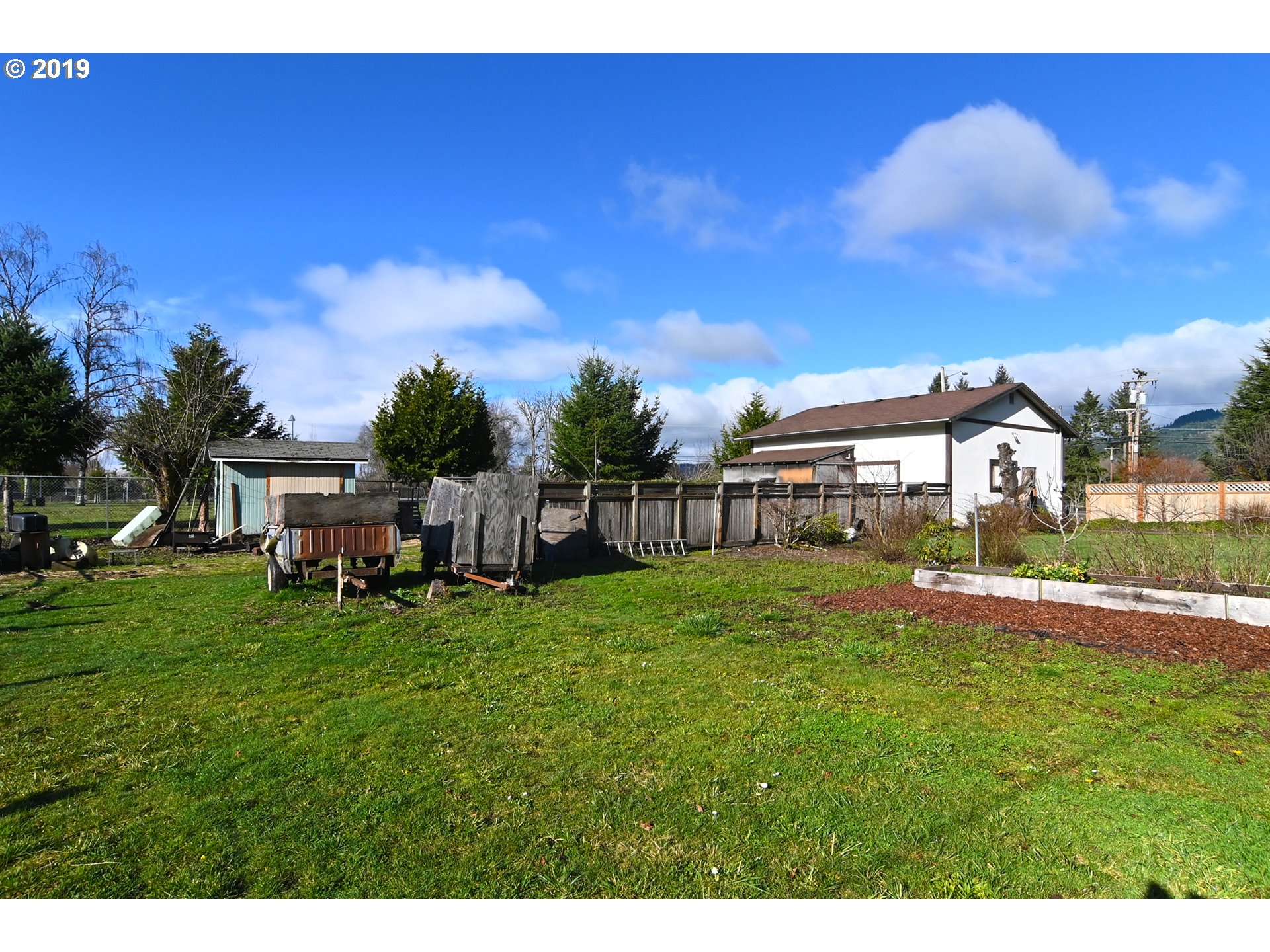 7399 Thurston Road Springfield, OR 97478 - Photo 31 of 32 Gallery Image 31