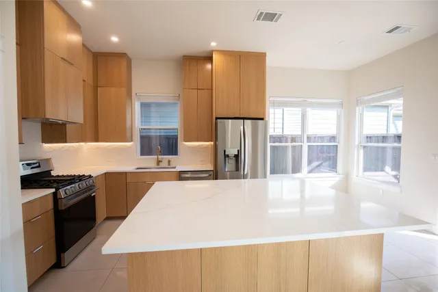 $4,800 | 1913 Littlefield Street, Austin, TX 78723