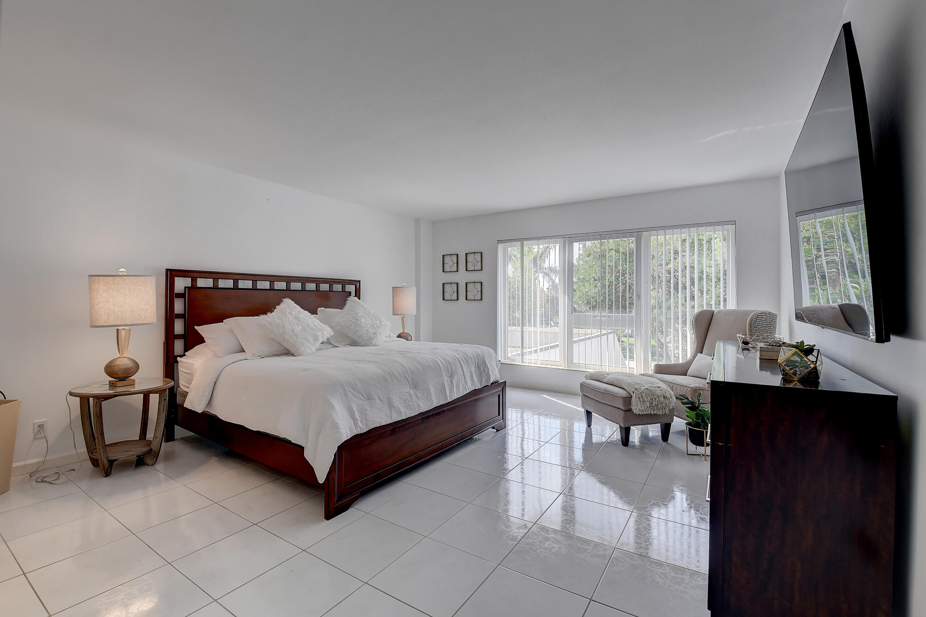 2066 North Ocean Boulevard, Unit 2NW Boca Raton, FL 33431 - Photo 11 of 25 Master Bedroom