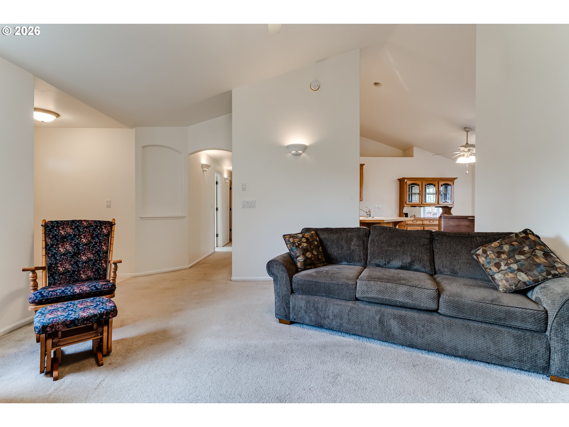 5985 Firestone Drive Eugene, OR 97402 - Photo 7 of 20 Living Room