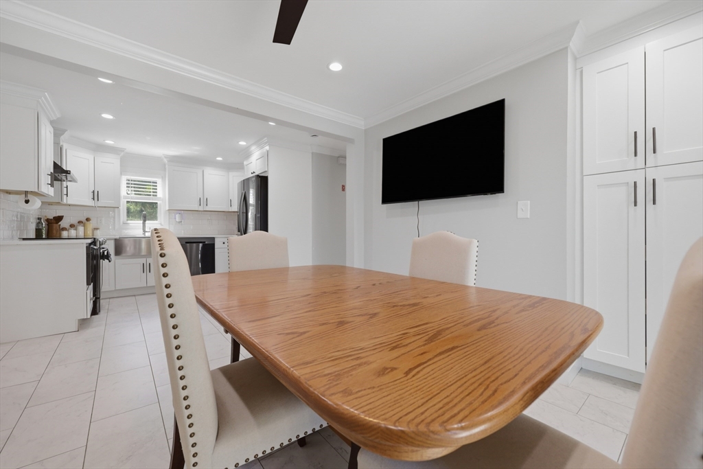 55 Westview Road Worcester, MA 01602 - Photo 12 of 30