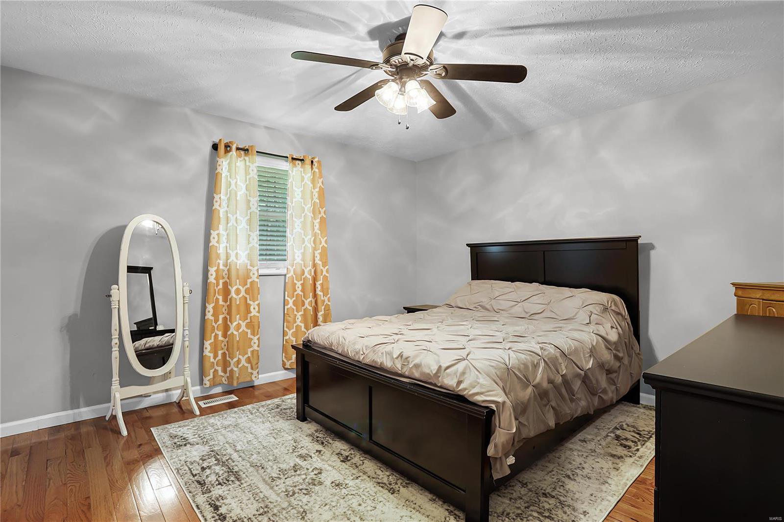 941 Long Branch Road Troy, IL 62294 - Photo 14 of 37 Gallery Image 14