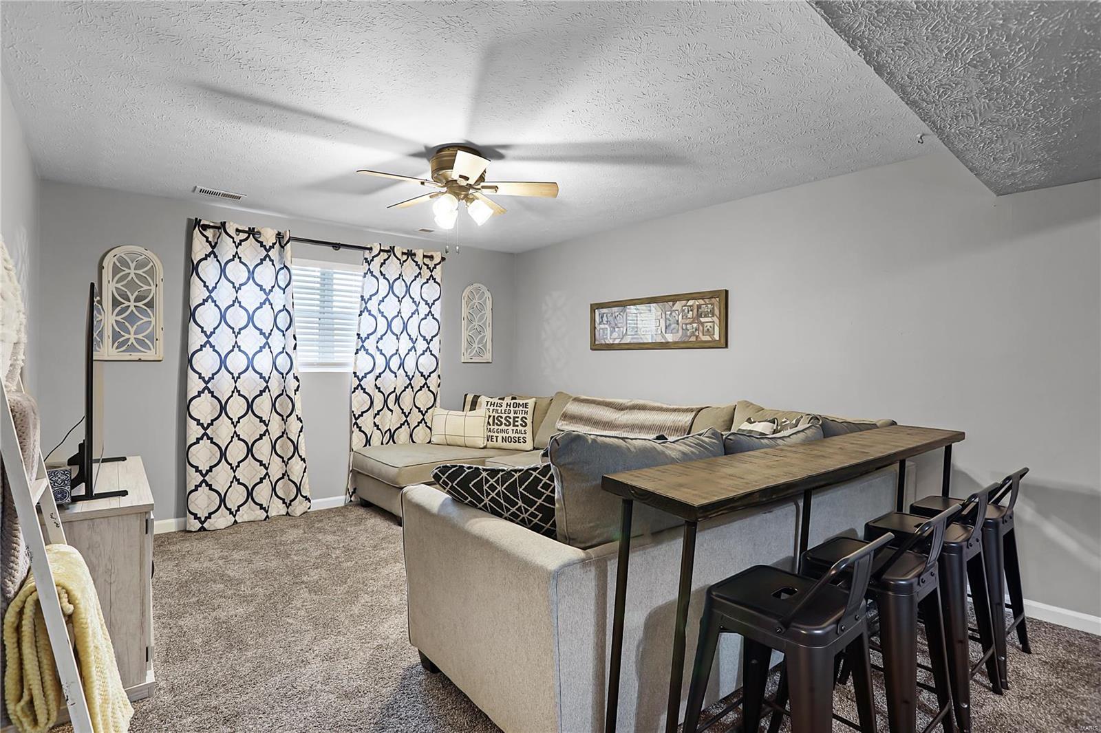 941 Long Branch Road Troy, IL 62294 - Photo 17 of 37 Gallery Image 17
