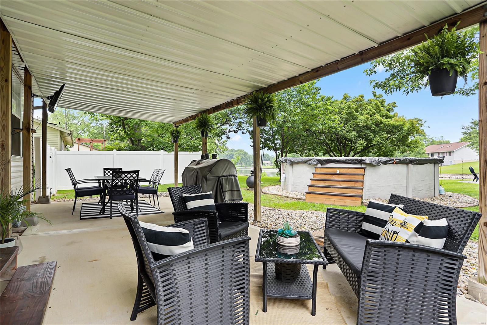 941 Long Branch Road Troy, IL 62294 - Photo 22 of 37 Gallery Image 22