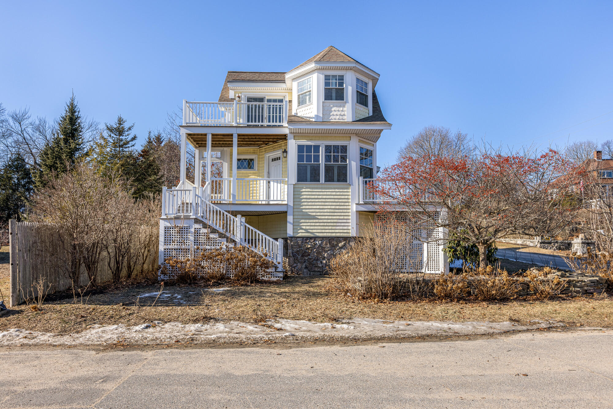 2 Bluff Road South Portland, ME 04106 - Photo 5 of 61 Front of House-2