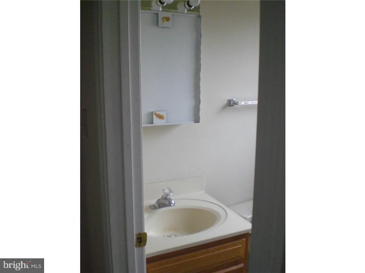 2747 Willits Road Philadelphia, PA 19114 - Photo 6 of 17 Gallery Image 6