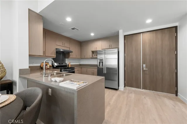 $935,000 | 168 South Monterey Street, Unit 511, Alhambra, CA 91801