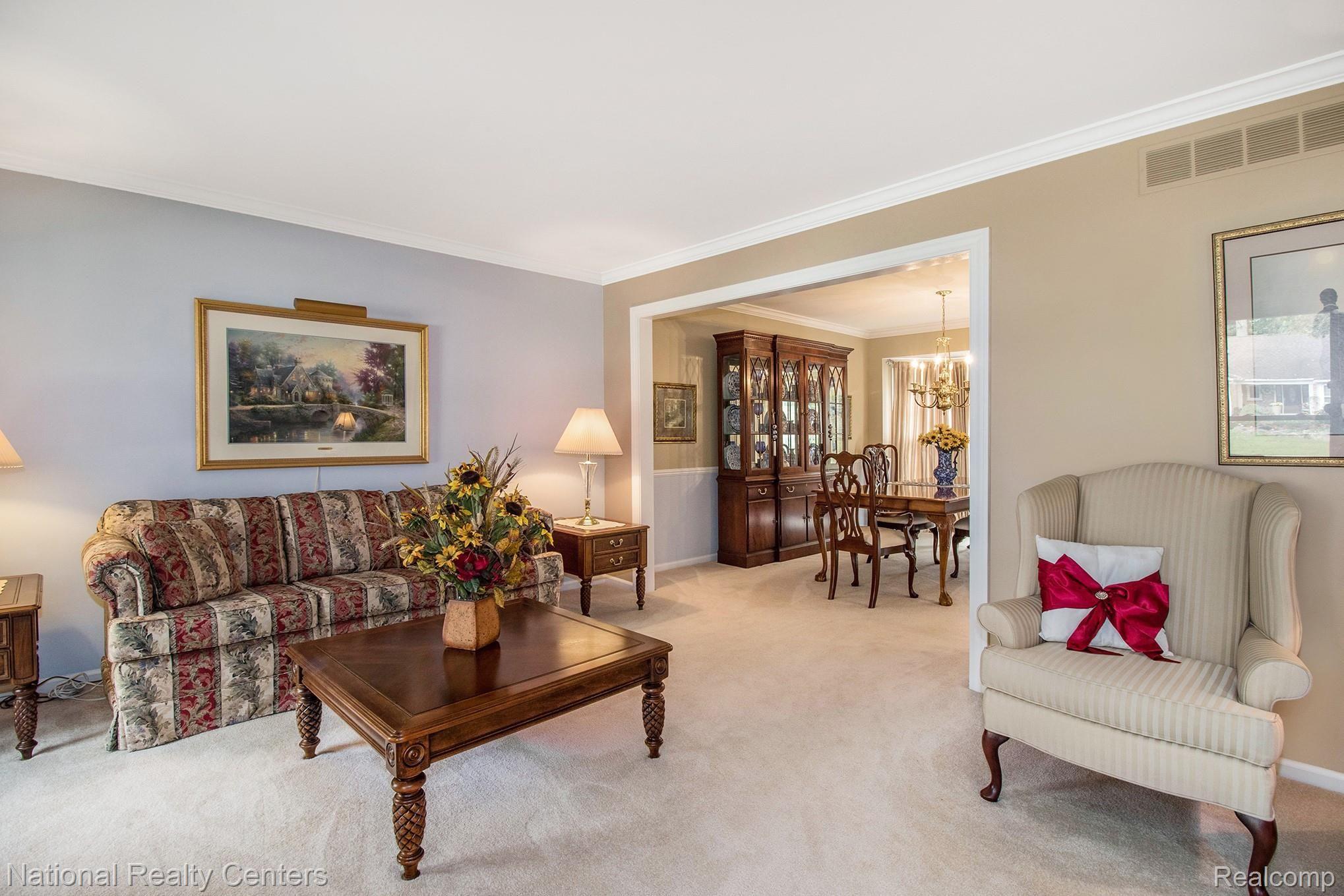 1205 Greenleaf Drive Rochester, MI 48309 - Photo 12 of 26 Sun-drenched Living Room