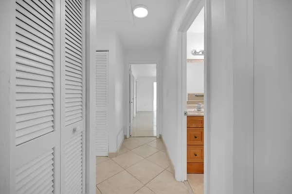 $1,150,000 | 10321 Southwest 116th Avenue, Miami, FL 33176