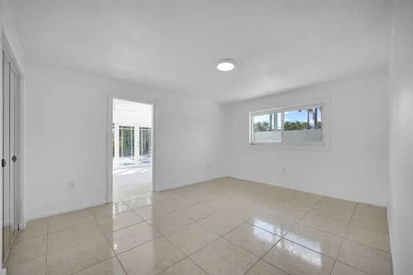 $1,150,000 | 10321 Southwest 116th Avenue, Miami, FL 33176