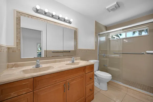 $1,150,000 | 10321 Southwest 116th Avenue, Miami, FL 33176