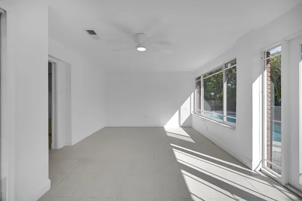 $1,150,000 | 10321 Southwest 116th Avenue, Miami, FL 33176