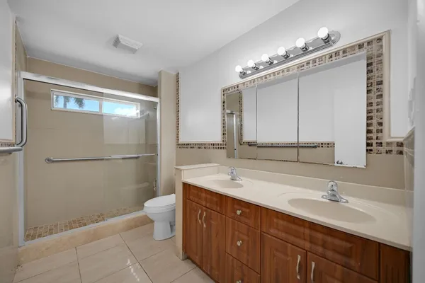 $1,150,000 | 10321 Southwest 116th Avenue, Miami, FL 33176