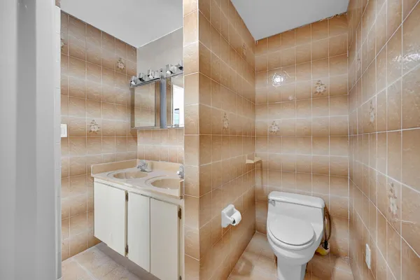 $1,150,000 | 10321 Southwest 116th Avenue, Miami, FL 33176