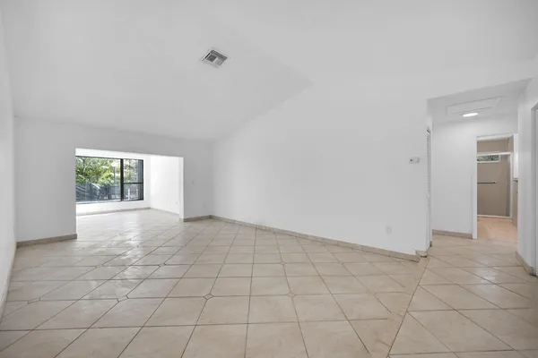 $1,150,000 | 10321 Southwest 116th Avenue, Miami, FL 33176