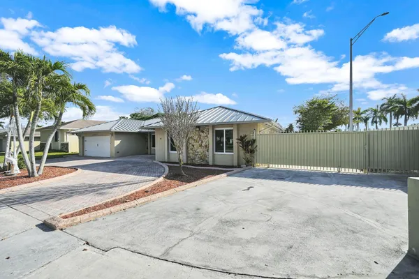 $1,150,000 | 10321 Southwest 116th Avenue, Miami, FL 33176