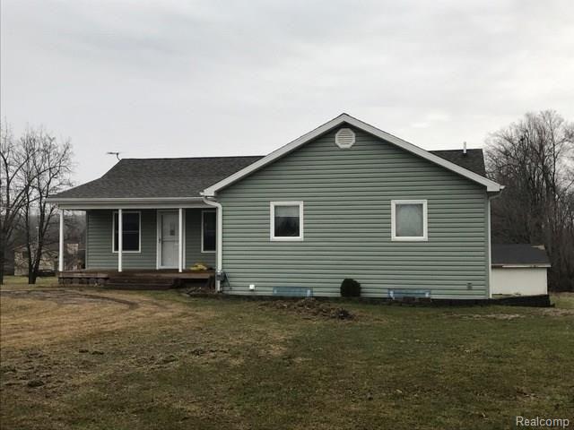 547 South Maple Leaf Road Lapeer, MI 48446 - Photo 3 of 30 image4.jpeg