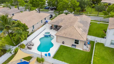 $875,000 | 13404 Northwest 13th Street, Pembroke Pines, FL 33028