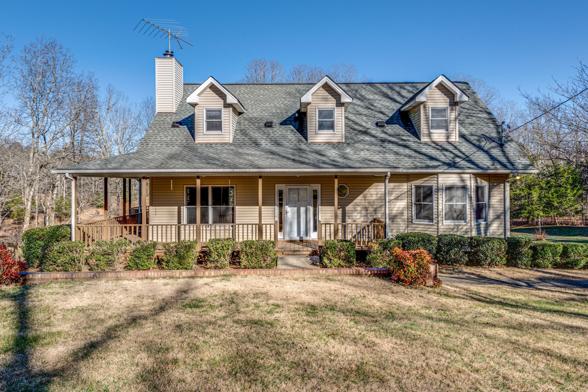 851 Roy Donegan Road Dickson, TN 37055 - Photo 3 of 51 a front view of a house with sitting space