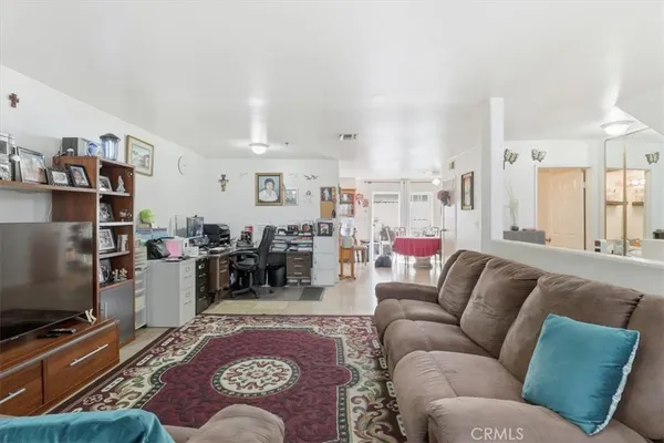 $545,000 | 9146 Tobias Avenue, Unit 4, Panorama City, CA 91402
