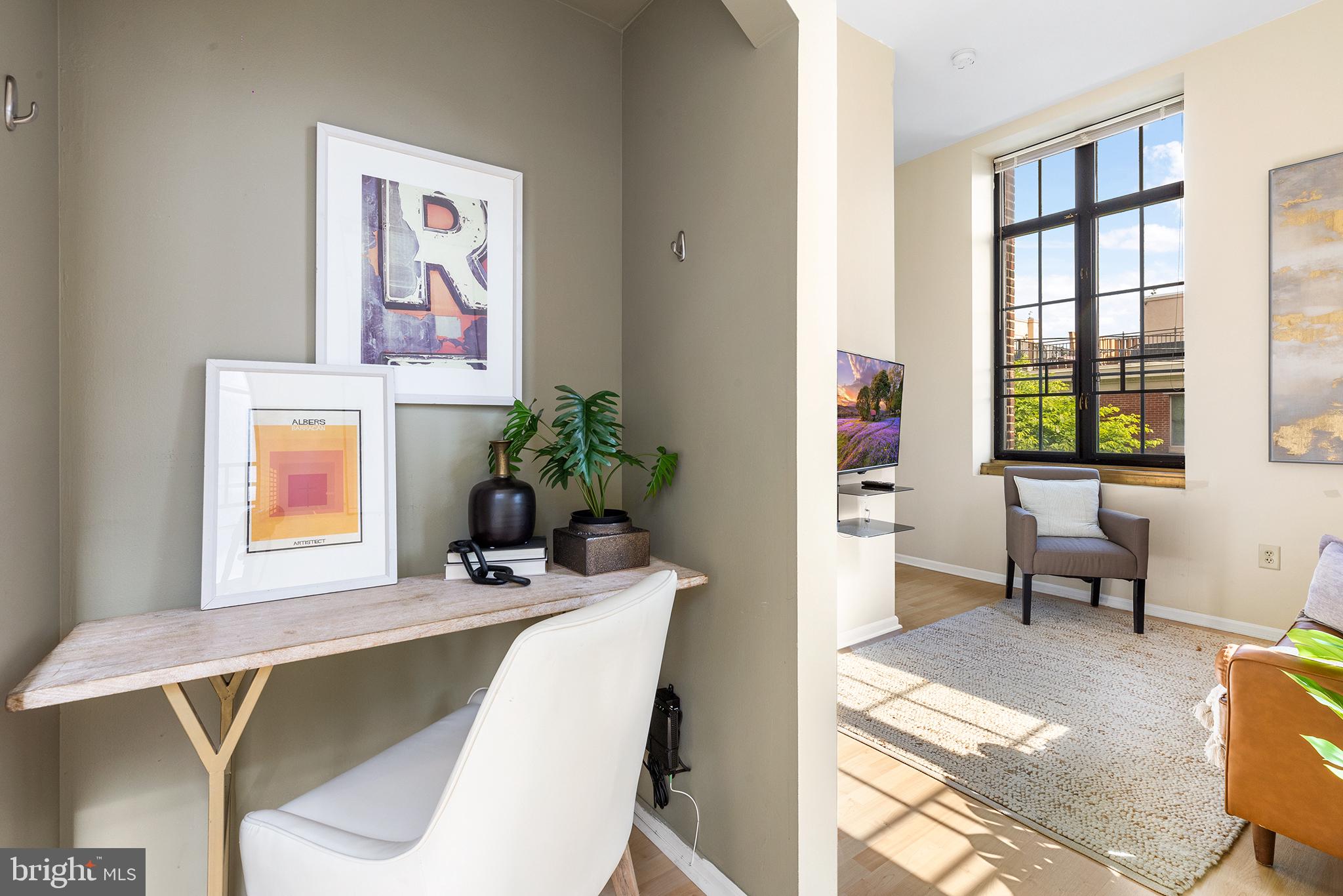 1601 Spring Garden Street, Unit 207 Philadelphia, PA 19130 - Photo 3 of 27