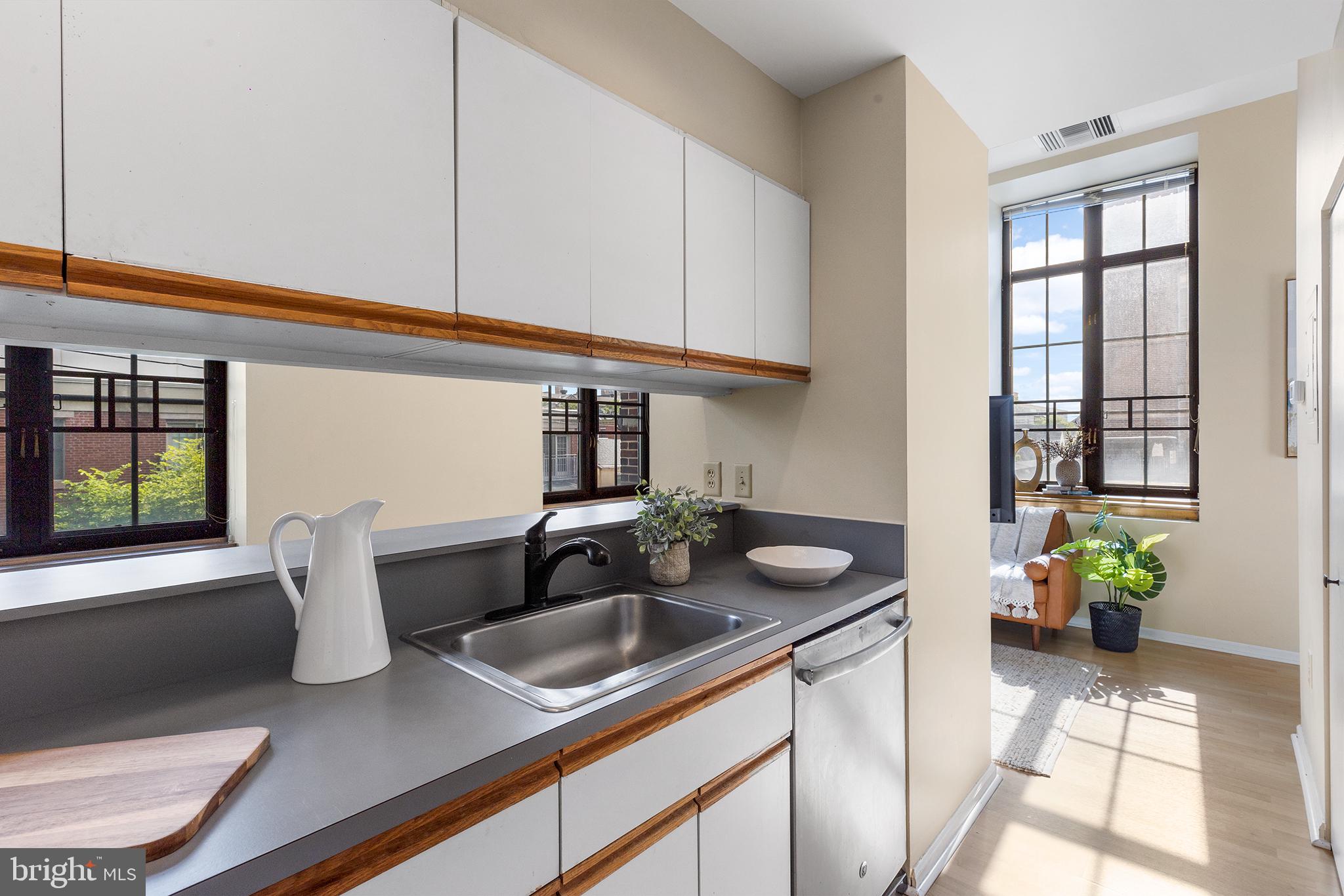 1601 Spring Garden Street, Unit 207 Philadelphia, PA 19130 - Photo 8 of 27
