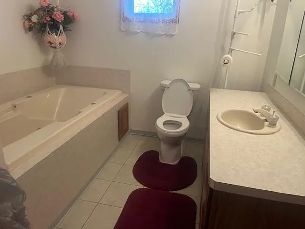 $330,000 | 721 West 33rd Street, Scottsbluff, NE 69361