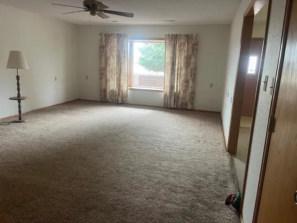 $330,000 | 721 West 33rd Street, Scottsbluff, NE 69361