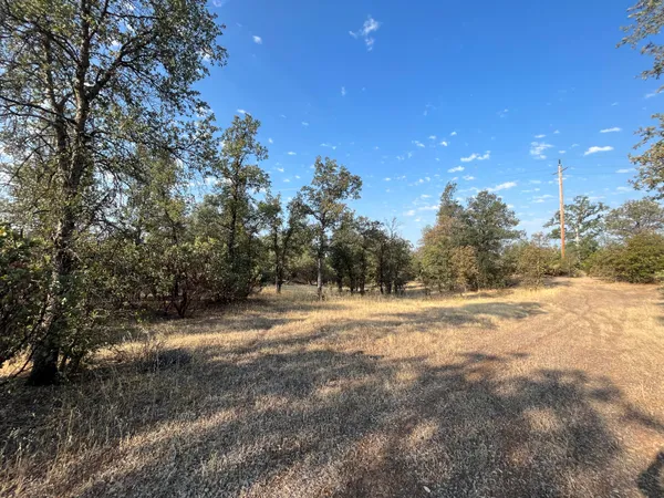 a view of outdoor space with mountain view