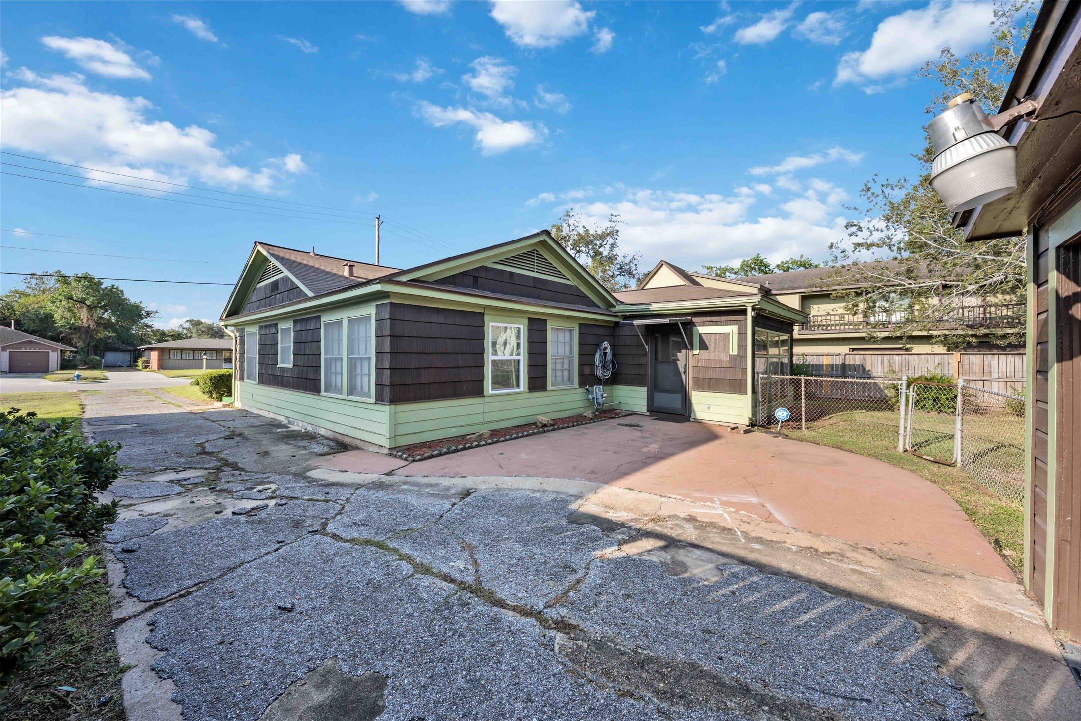 3729 Griggs Road Houston, TX 77021 - Photo 23 of 26 a view of house with outdoor space