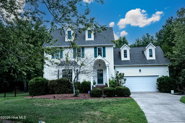 $2,700 | 1004 Somerset Court, Trent Woods, NC 28562