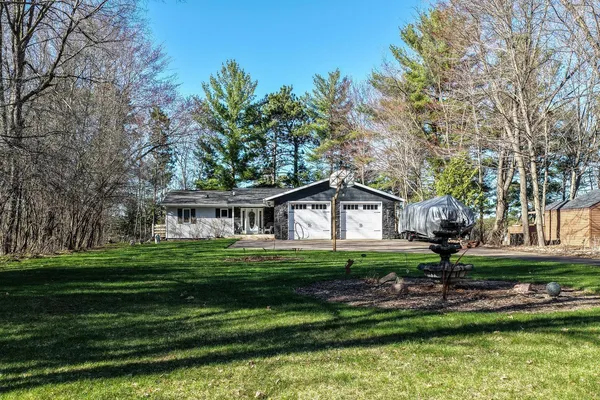 $799,000 | 18792 76th Avenue, Chippewa Falls, WI 54729