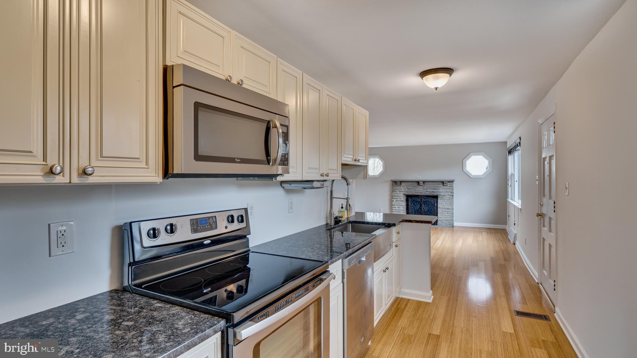 33 Hillside Road Broomall, PA 19008 - Photo 5 of 18 Gallery Image 5