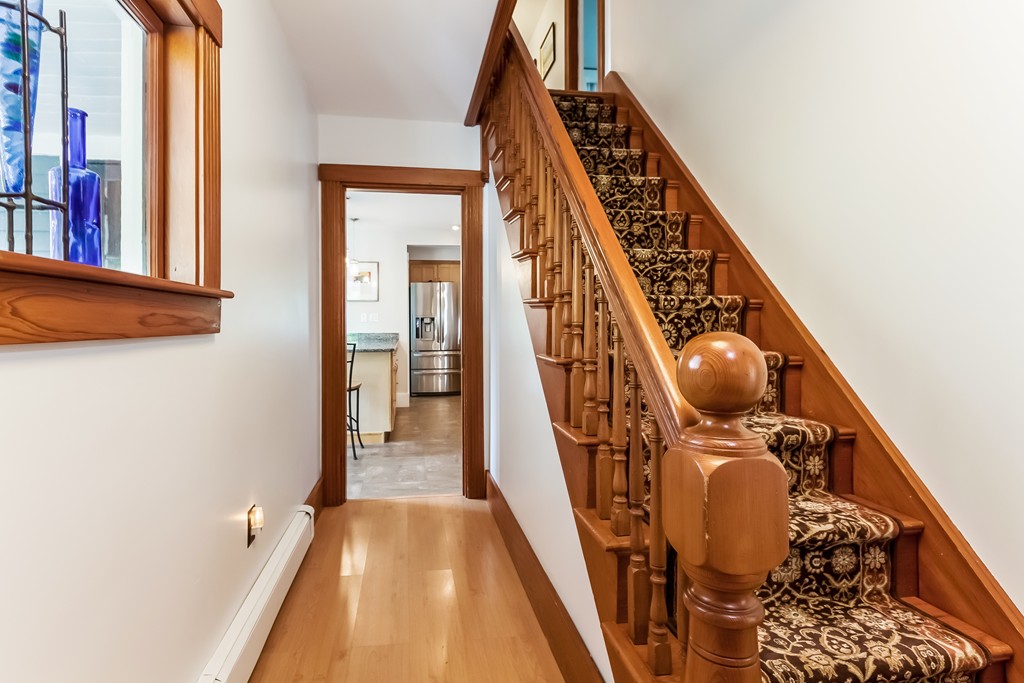 8 Elm Court Maynard, MA 01754 - Photo 4 of 29 Gallery Image 4