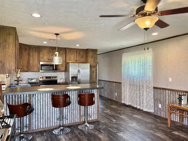 $225,000 | 16255-16247 Windmill Lane, Iowa, LA 70647