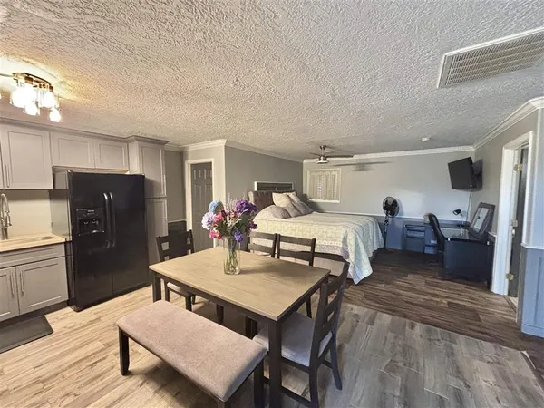 $225,000 | 16255-16247 Windmill Lane, Iowa, LA 70647