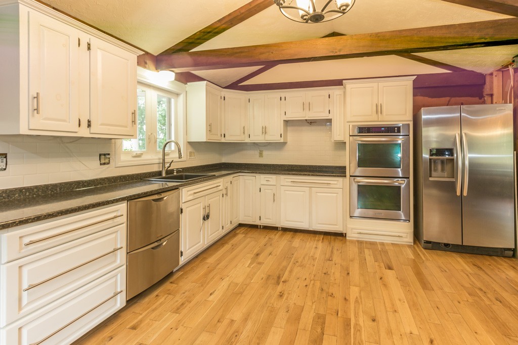 40 Wayside Road Worcester, MA 01605 - Photo 3 of 12 Gallery Image 3
