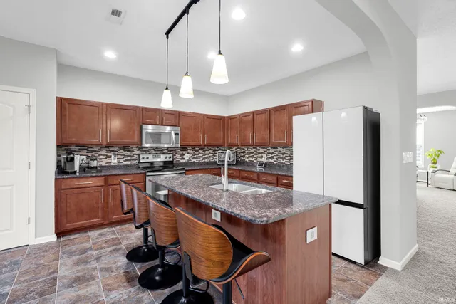 $525,000 | 5368 West Stonewood Drive, Bloomington, IN 47403