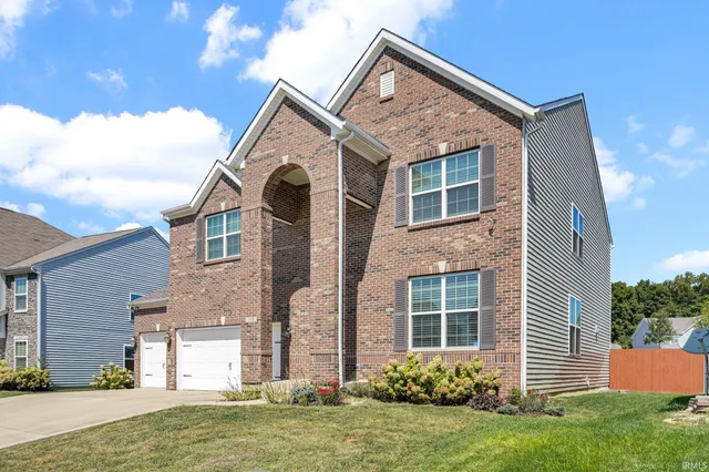 $525,000 | 5368 West Stonewood Drive, Bloomington, IN 47403