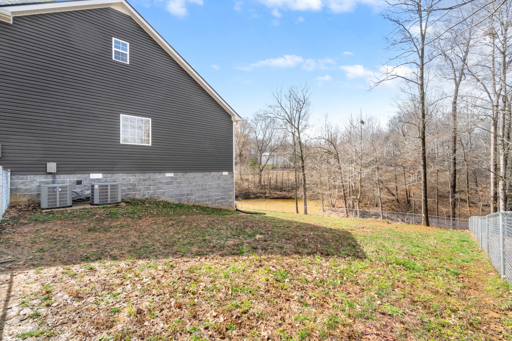 2078 Ferry Road Clarksville, TN 37040 - Photo 25 of 30 Gallery Image 25