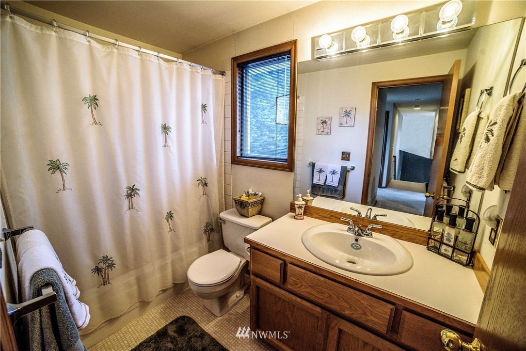 18120 132nd Place Southeast Renton, WA 98058 - Photo 13 of 20 Gallery Image 13