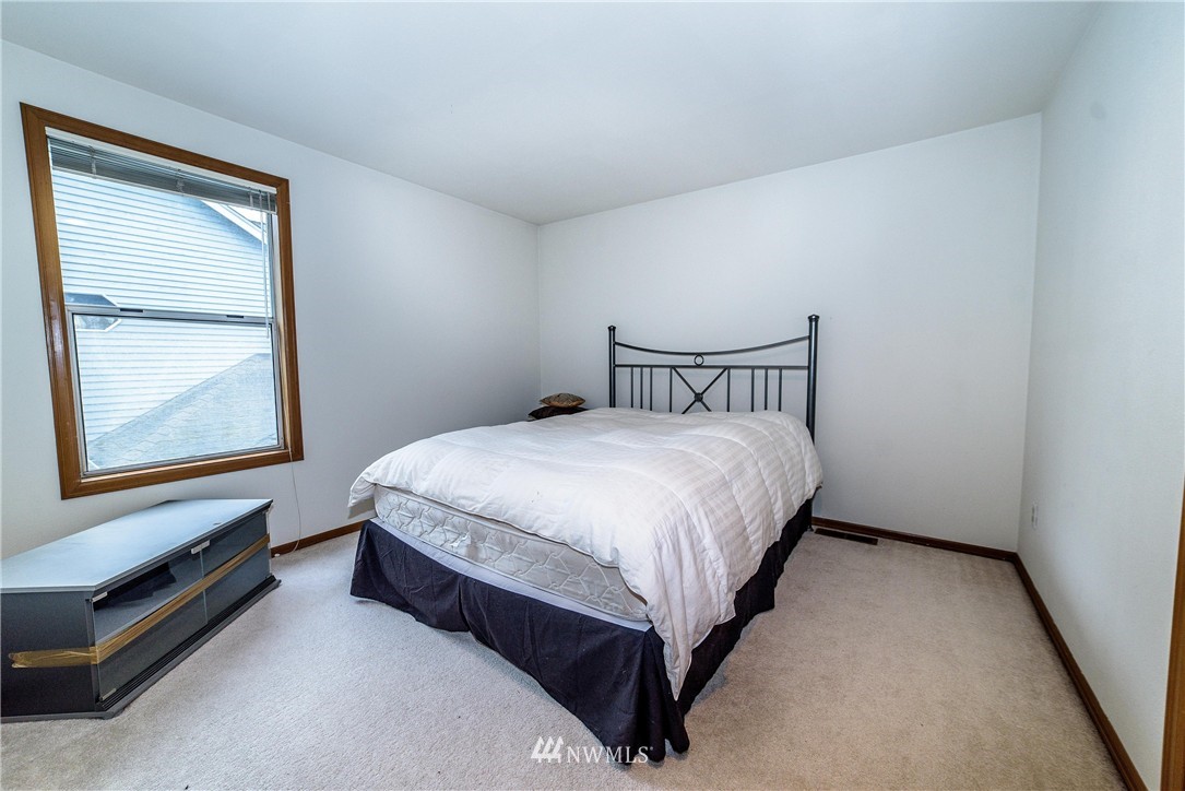 18120 132nd Place Southeast Renton, WA 98058 - Photo 14 of 20 Gallery Image 14